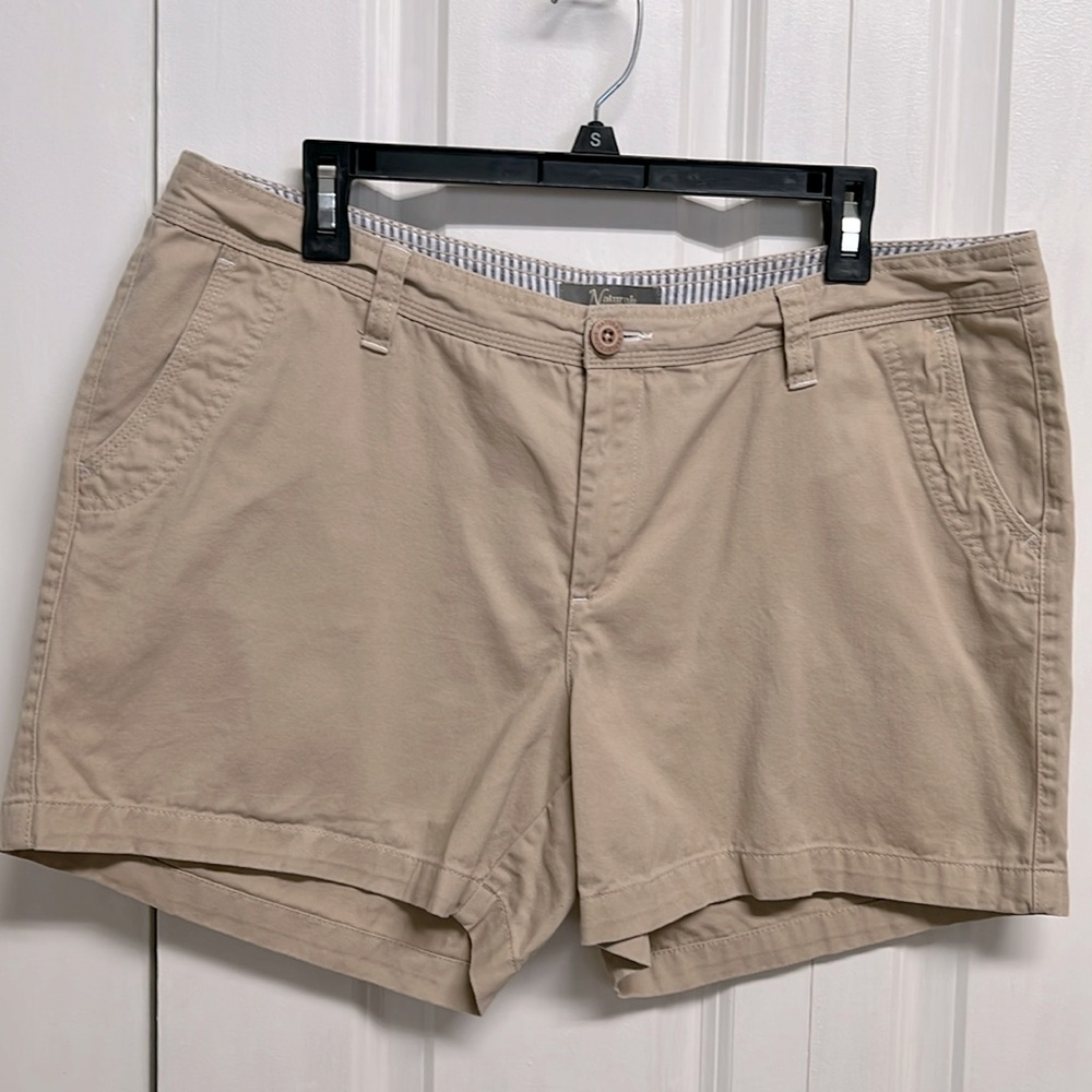 Natural Reflections Tan Mid Rise Pocket Khaki Shorts size 16